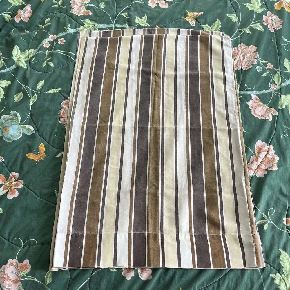 Pequot add vintage